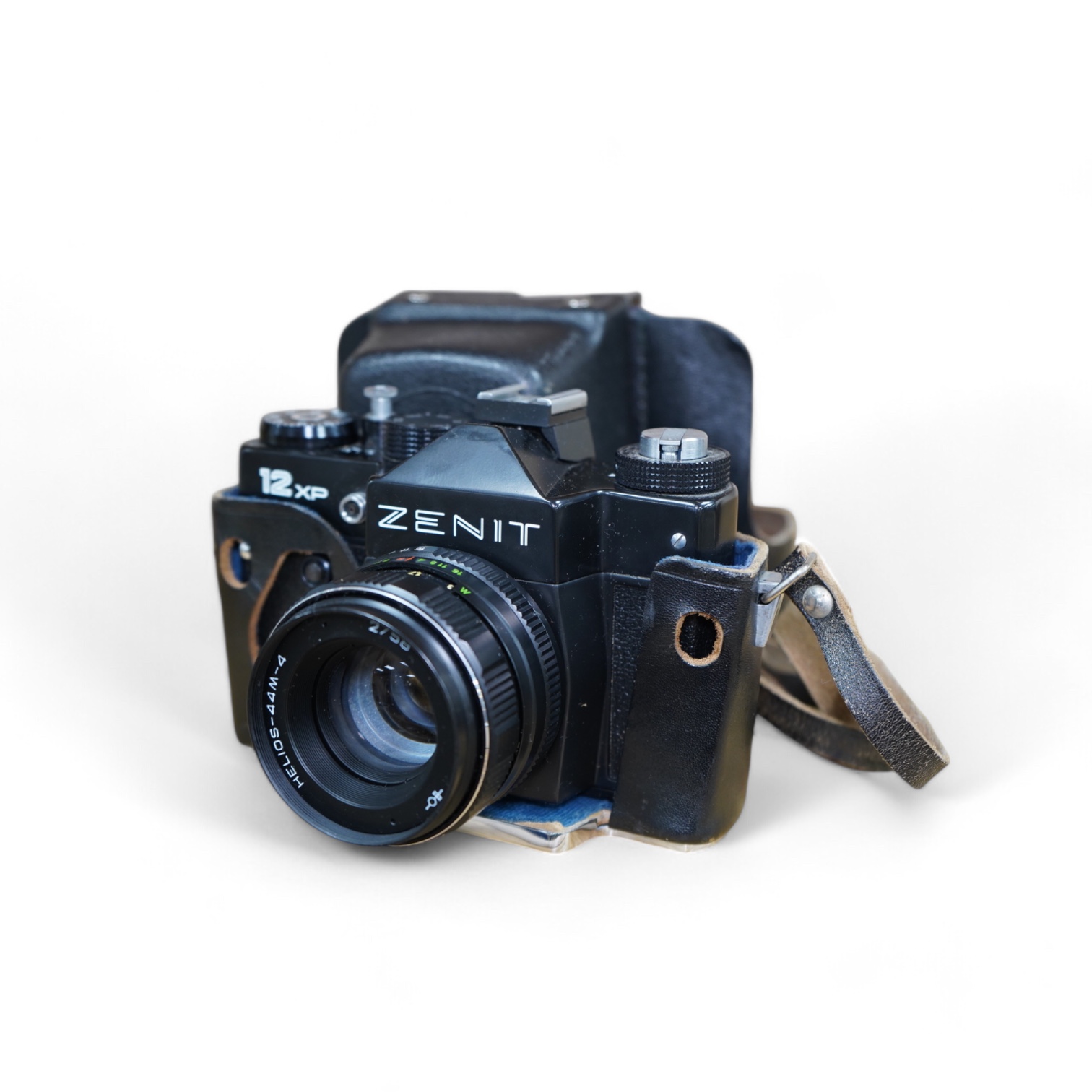 A Zenit 12XP camera with case. Condition - appears to be fair